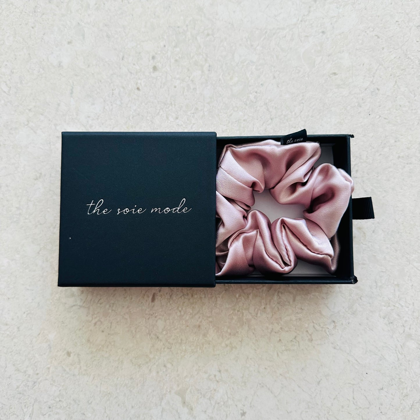 100% Mulberry Silk Scrunchie Hair Tie Elastic 4cm (Large) 6A Grade (22-momme) Oexo-Tex Certified